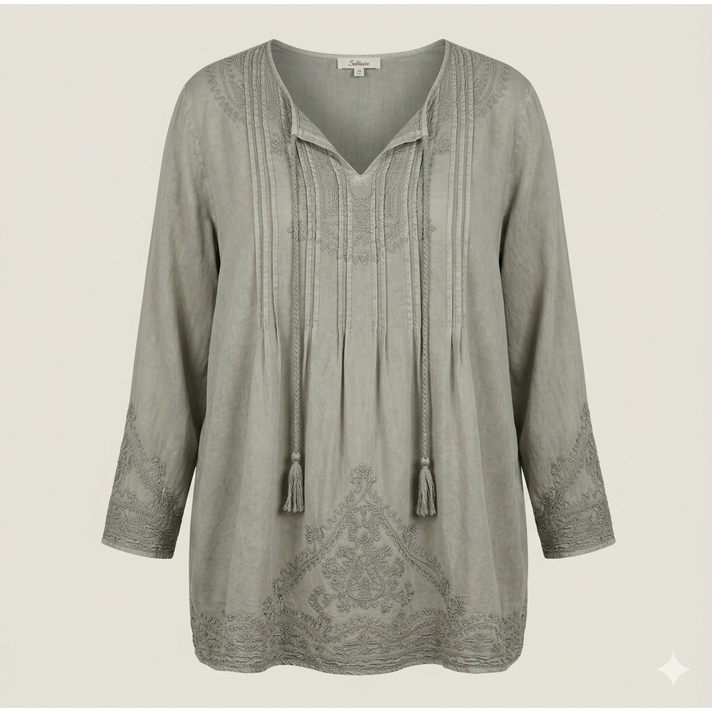 Solitaire Women Embroidered Pintuck Boho Tunic Top Grey 1X Flowy Cottage Peasant